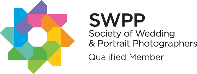 Society of Wedding and Portrait Photographers' Qualified Member logo